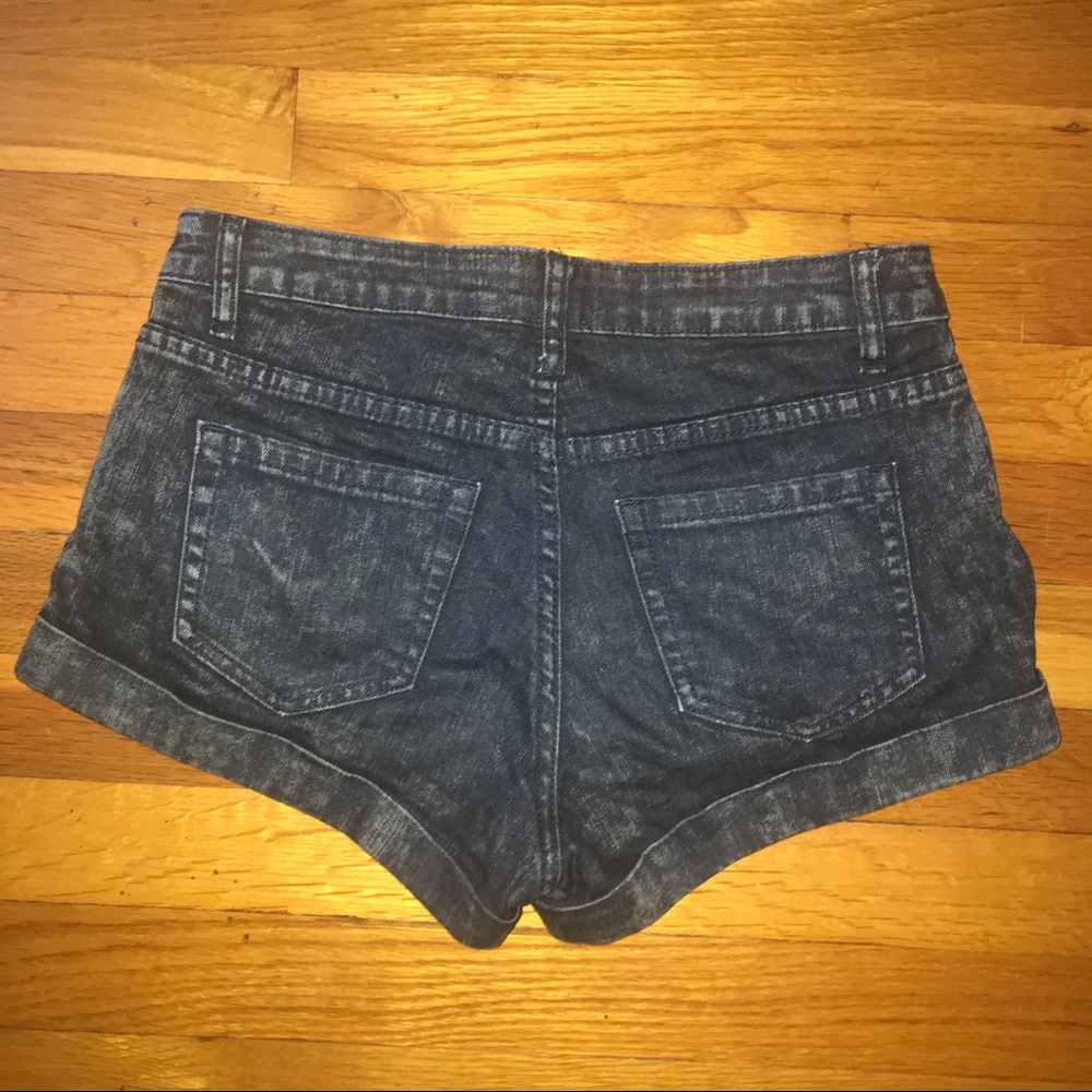 Button Fly Mid Rise Shorts - Picture 4 of 5